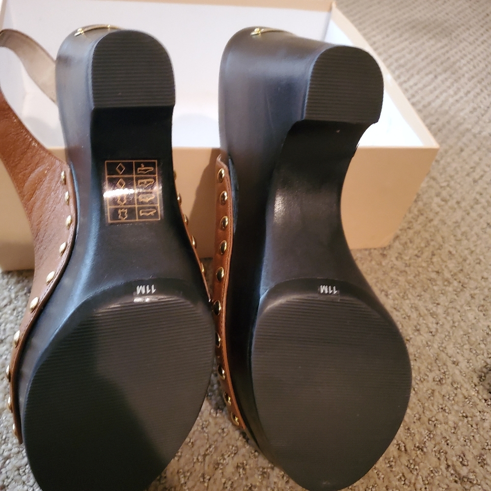 Michael Kors Shoes - Picture 2 of 6